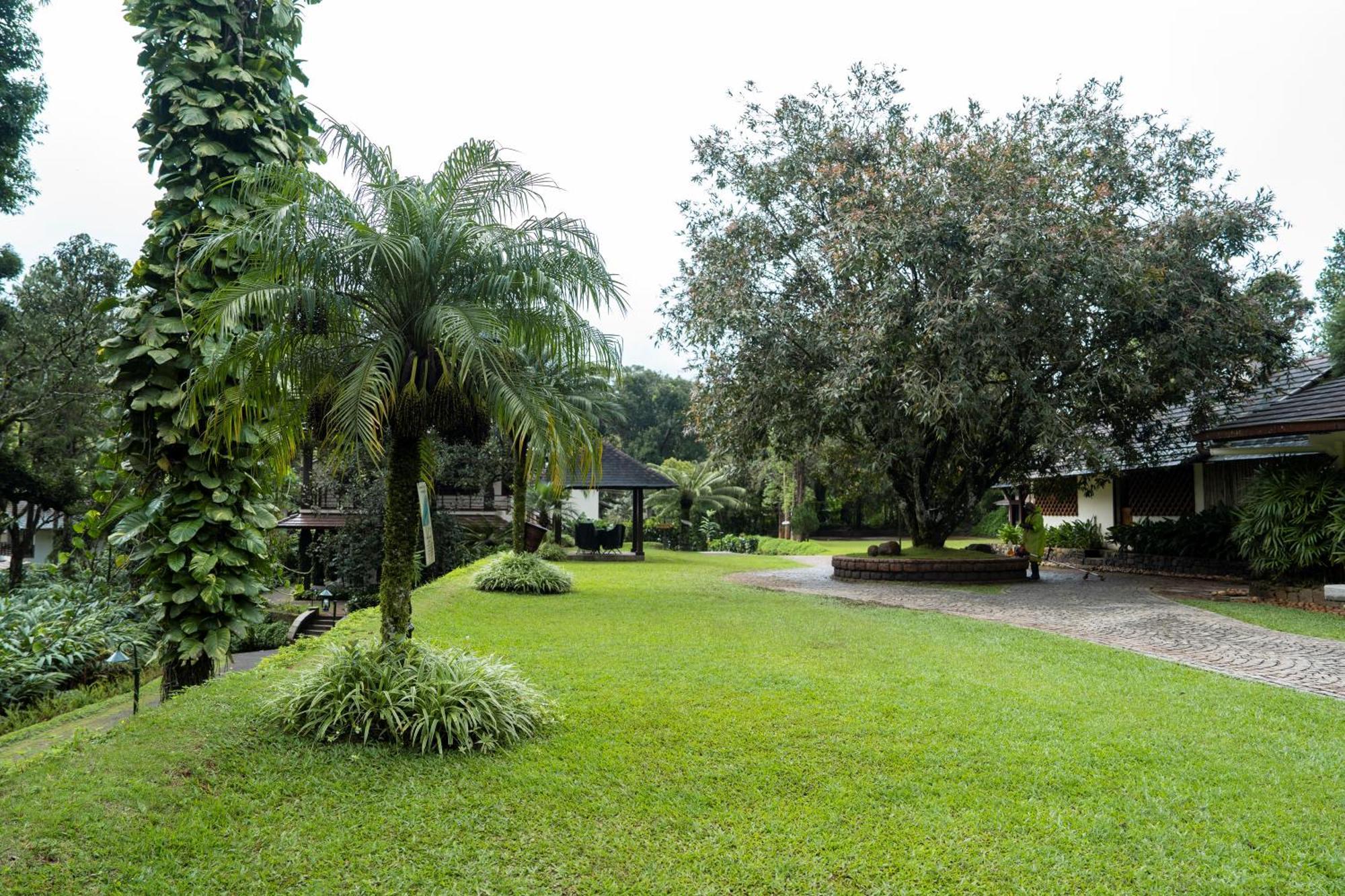Carmelia Haven Resort Thekkady Exterior photo