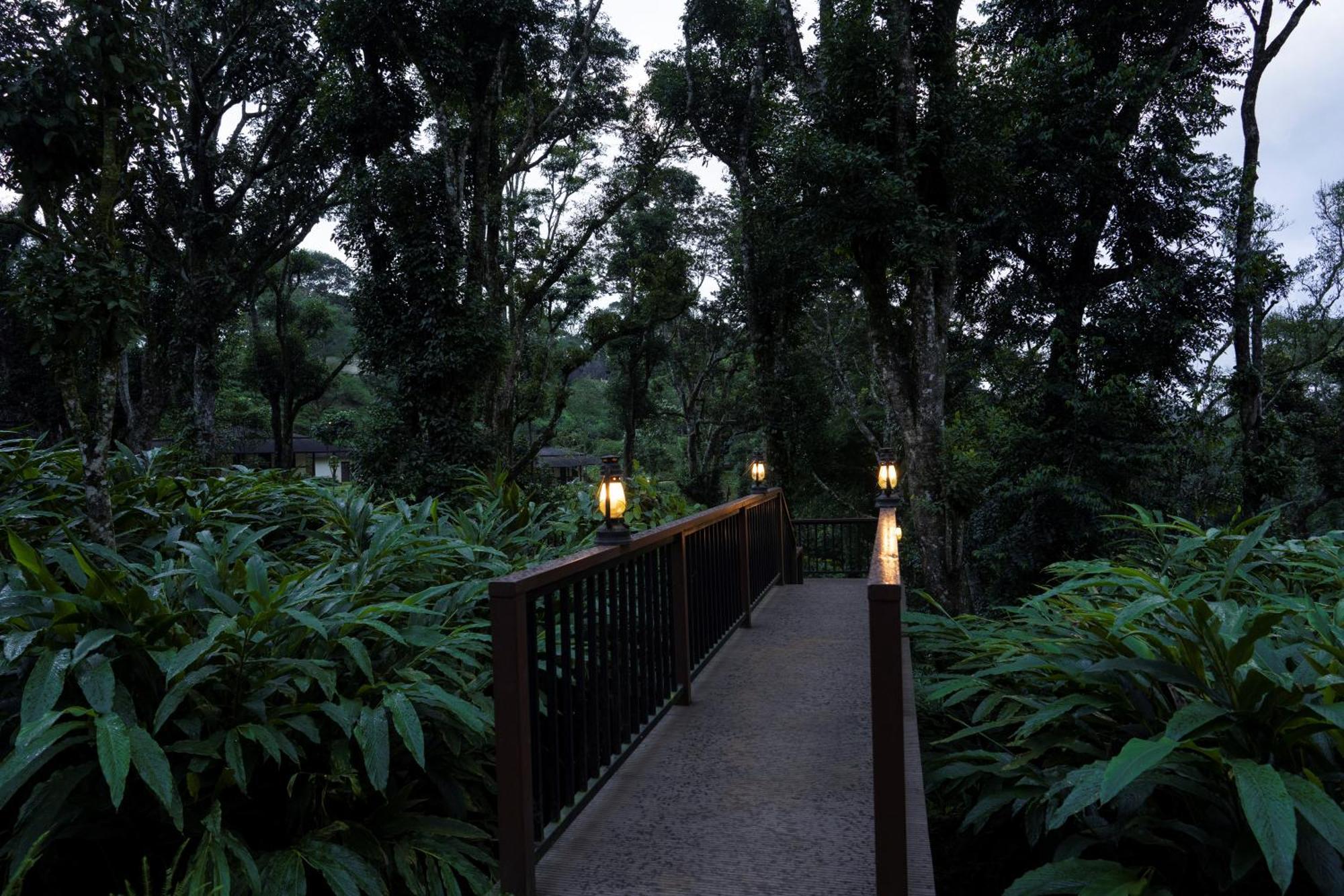 Carmelia Haven Resort Thekkady Exterior photo