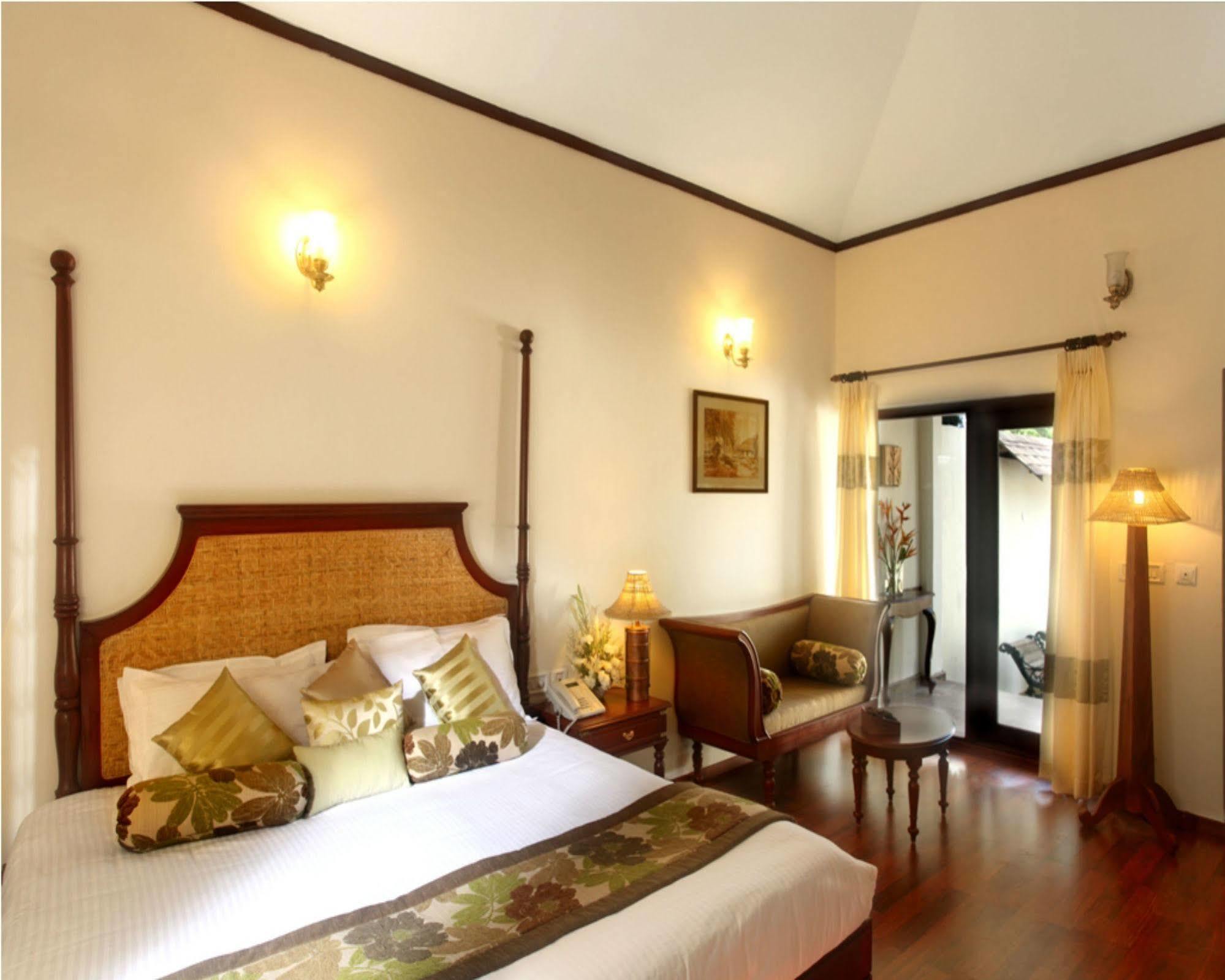 Carmelia Haven Resort Thekkady Exterior photo